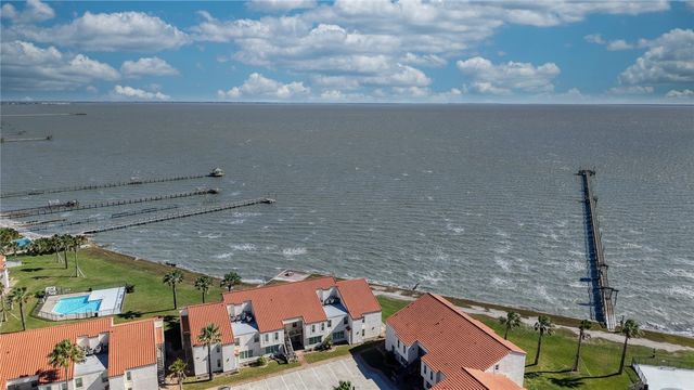 620 S Fulton Beach 705, Rockport, TX 78382