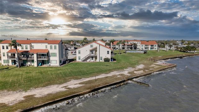 620 S Fulton Beach 705, Rockport, TX 78382