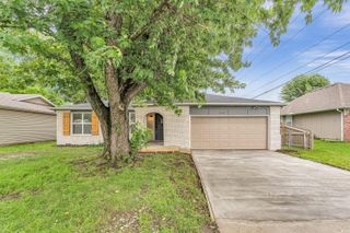 2564 South Regina Avenue, Springfield, MO 65807