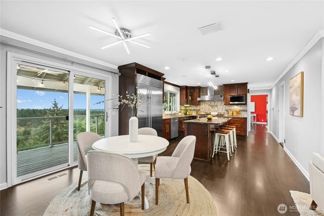 13603 SE 55th Place, Bellevue, WA 98006