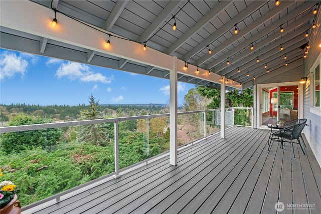 13603 SE 55th Place, Bellevue, WA 98006