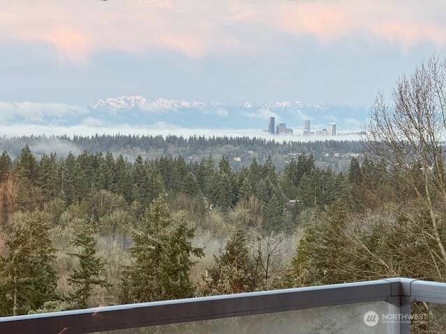 13603 SE 55th Place, Bellevue, WA 98006