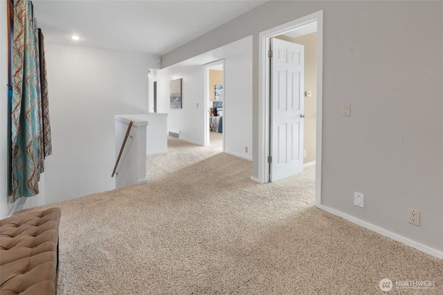 13603 SE 55th Place, Bellevue, WA 98006