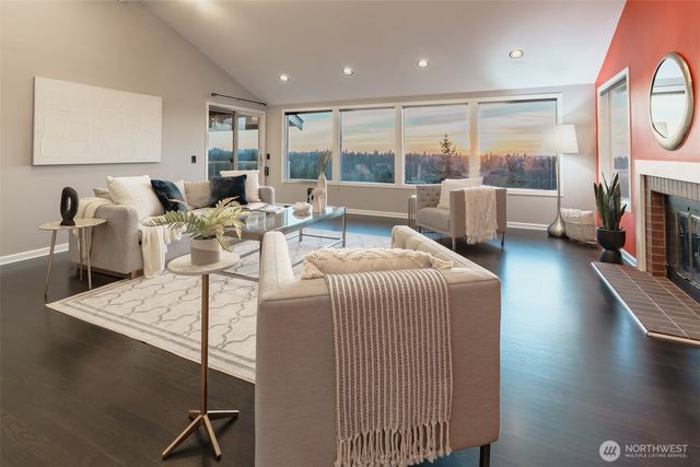 13603 SE 55th Place, Bellevue, WA 98006