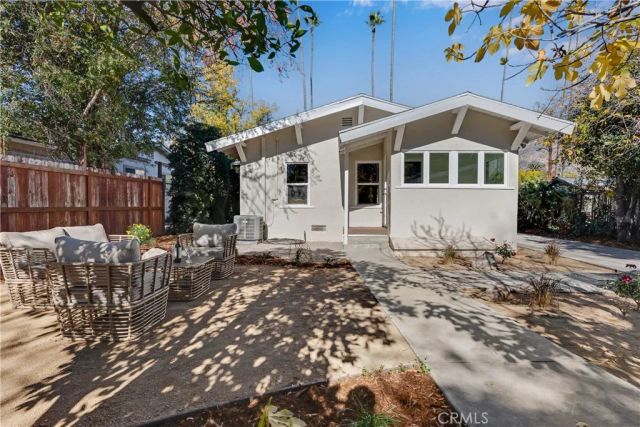 400 Flower Street, Pasadena, CA 91104