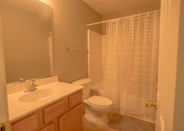 7919 Shadow Oak Drive, North Charleston, SC 29406