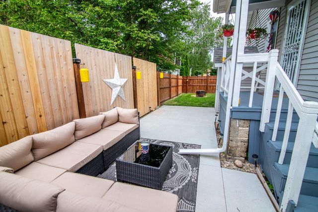 609 Emmet STREET, Watertown, WI 53094