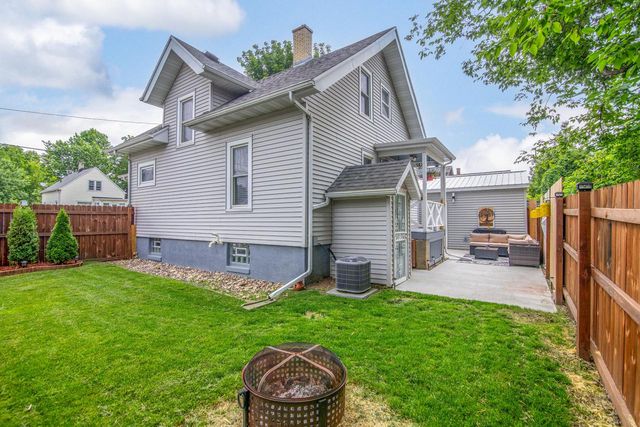 609 Emmet STREET, Watertown, WI 53094