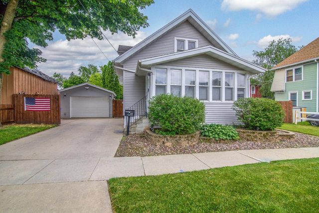 609 Emmet STREET, Watertown, WI 53094