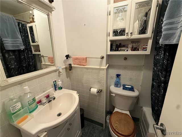 2494 Michigan Avenue, Niagara Falls, NY 14305