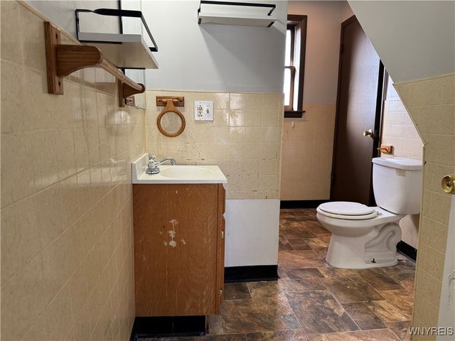 2494 Michigan Avenue, Niagara Falls, NY 14305