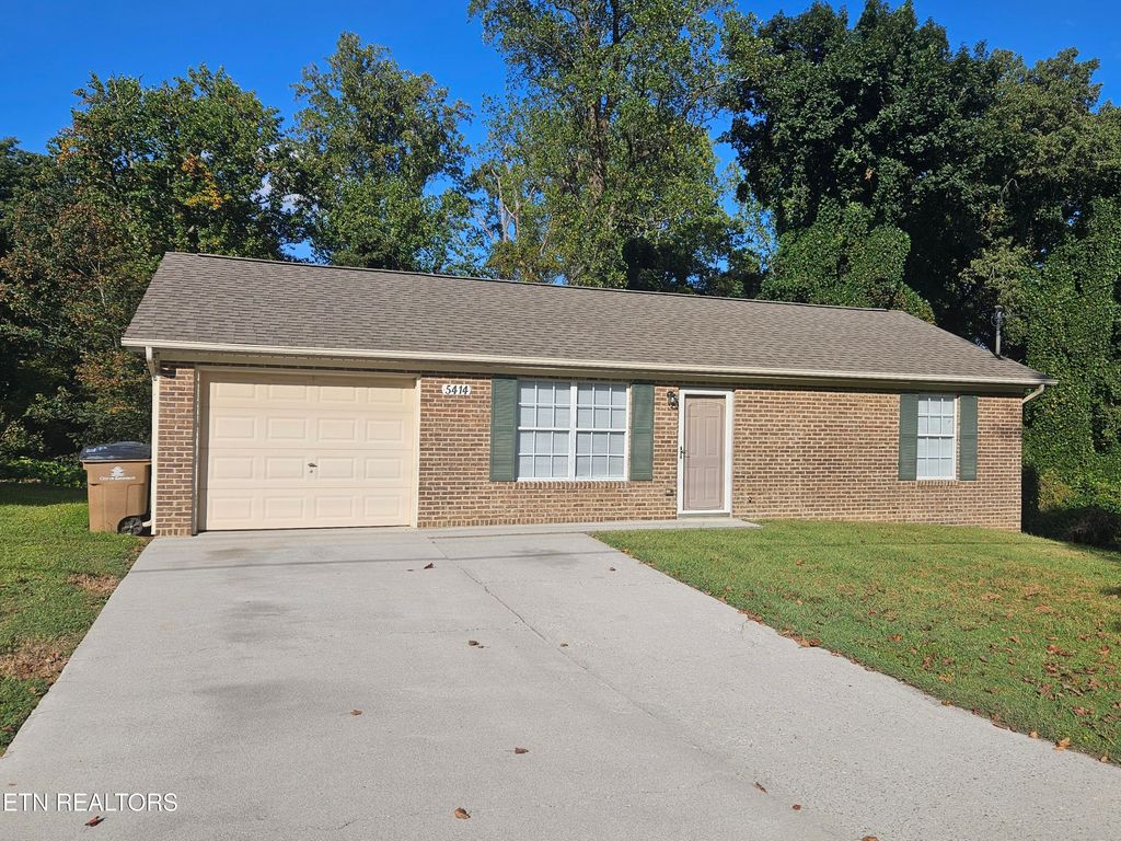 5414 Weston Rd, Knoxville, TN 37918