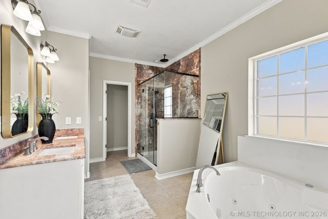 26585 Columbia Crest Drive, Claremore, OK 74019