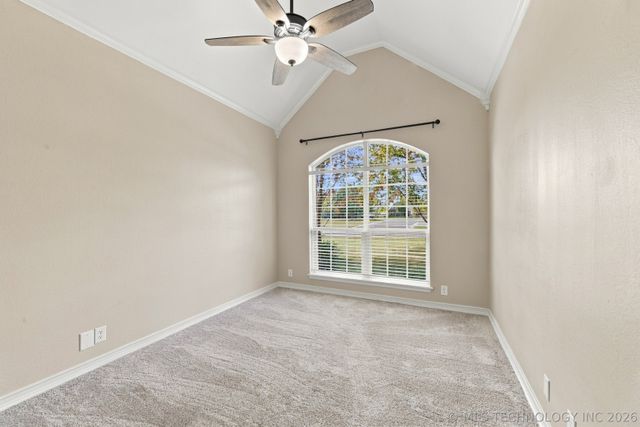 26585 Columbia Crest Drive, Claremore, OK 74019