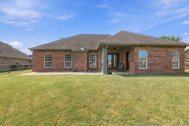 26585 Columbia Crest Drive, Claremore, OK 74019