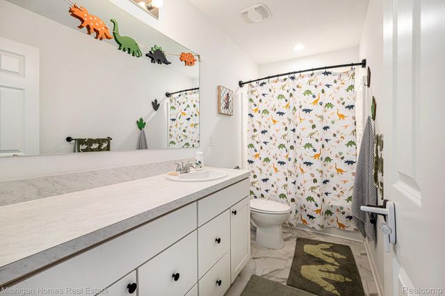 24654 Beach Drive, Macomb Township, MI 48042