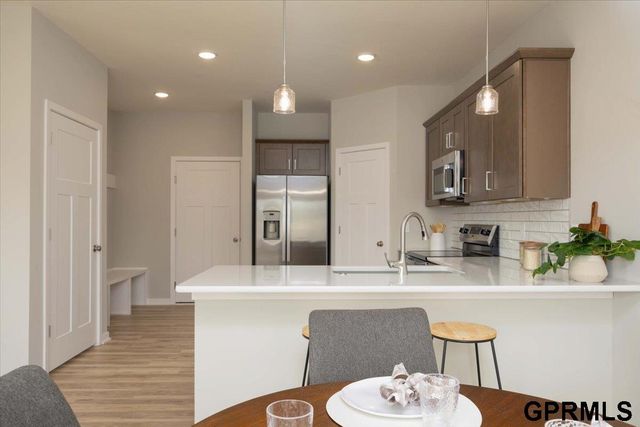 9305 Reynolds Street, Omaha, NE 68122