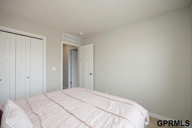 9305 Reynolds Street, Omaha, NE 68122