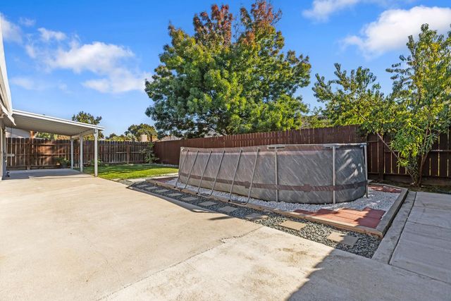 2612 Star Oak Ct, Modesto, CA 95355