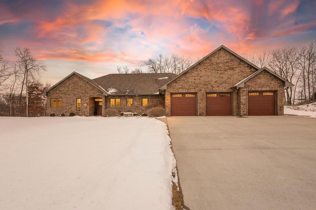 272 LOST RIDGE COURT, Green Bay, WI 54302
