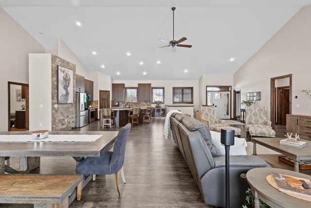 272 LOST RIDGE COURT, Green Bay, WI 54302