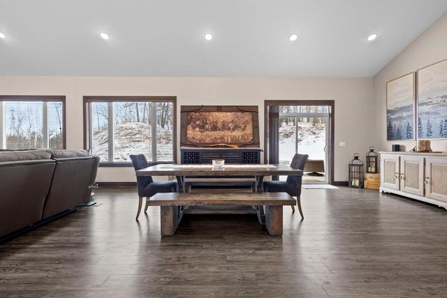 272 LOST RIDGE COURT, Green Bay, WI 54302