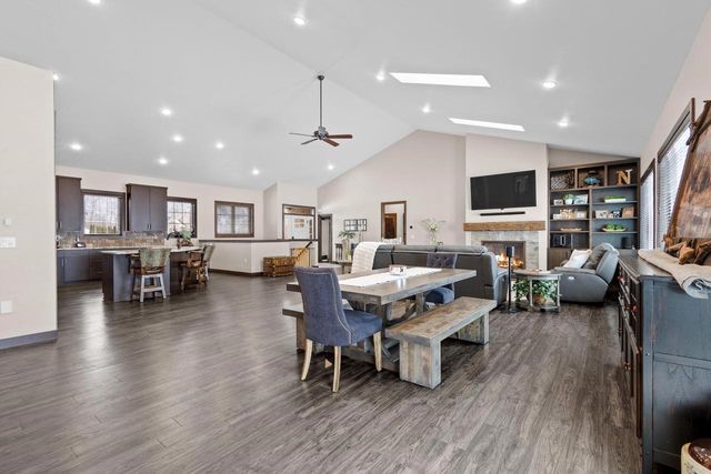 272 LOST RIDGE COURT, Green Bay, WI 54302