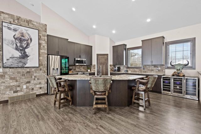 272 LOST RIDGE COURT, Green Bay, WI 54302