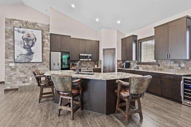 272 LOST RIDGE COURT, Green Bay, WI 54302