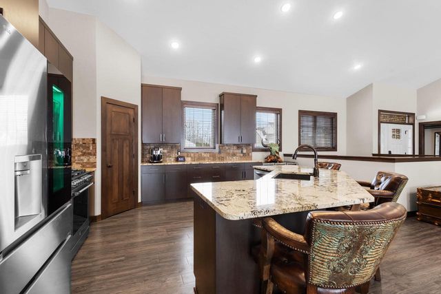 272 LOST RIDGE COURT, Green Bay, WI 54302