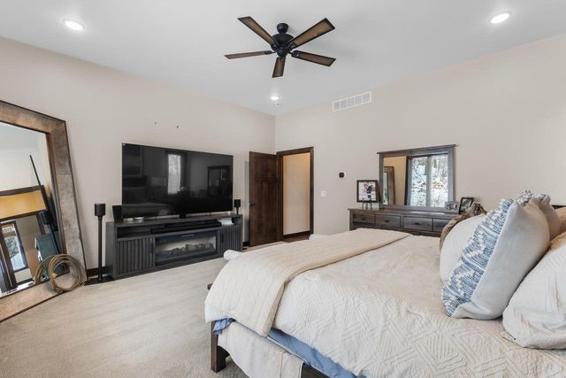 272 LOST RIDGE COURT, Green Bay, WI 54302