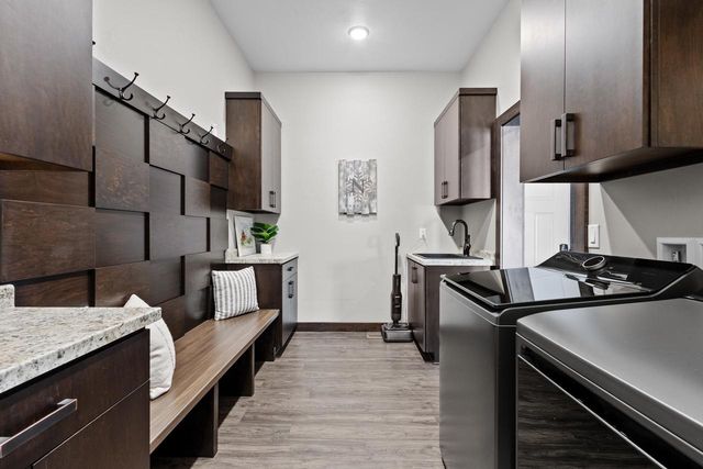 272 LOST RIDGE COURT, Green Bay, WI 54302