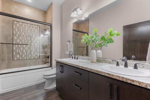 272 LOST RIDGE COURT, Green Bay, WI 54302