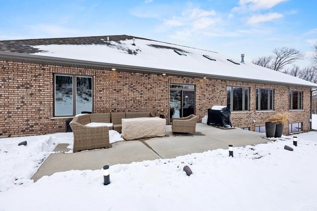 272 LOST RIDGE COURT, Green Bay, WI 54302