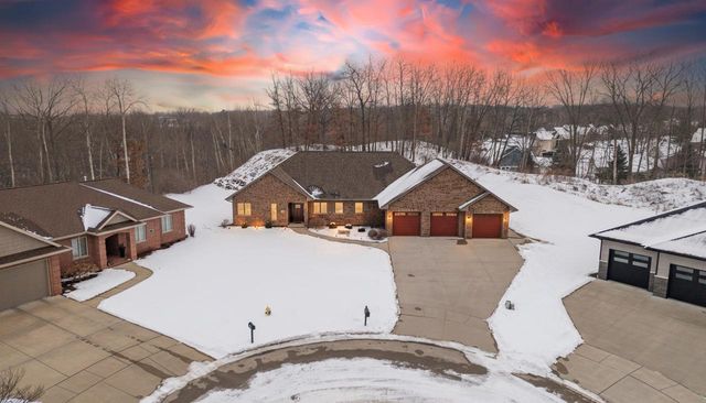 272 LOST RIDGE COURT, Green Bay, WI 54302