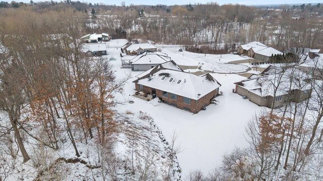 272 LOST RIDGE COURT, Green Bay, WI 54302