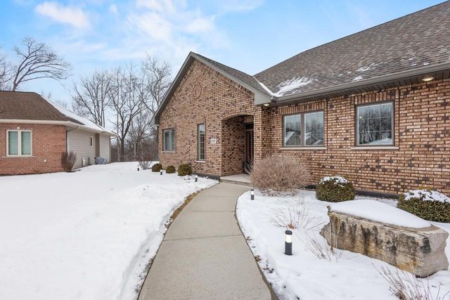 272 LOST RIDGE COURT, Green Bay, WI 54302