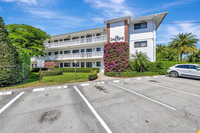 2190 NE 51 ST Court 204, Fort Lauderdale, FL 33308