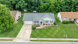 2435 Oak Forest Drive, Troy, MO 63379