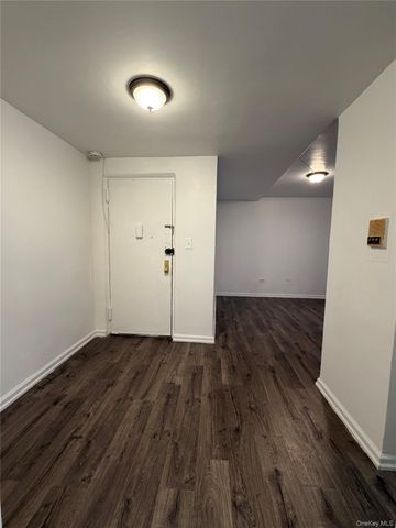 92-29 Lamont Avenue 1B, Elmhurst, NY 11373