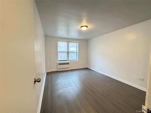 92-29 Lamont Avenue 1B, Elmhurst, NY 11373