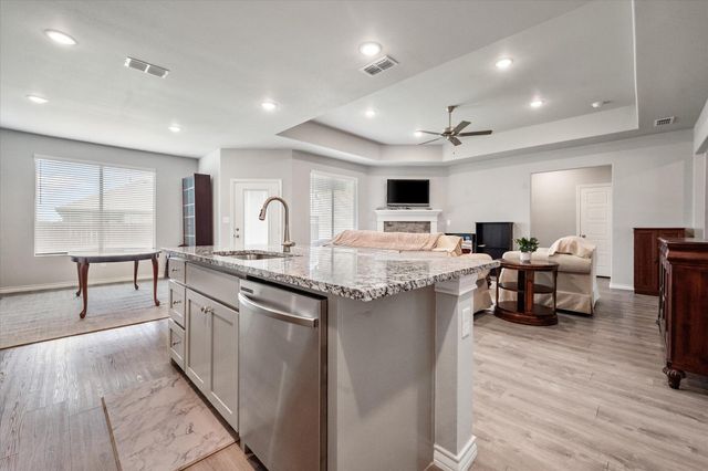 7611 60th Street, Lubbock, TX 79407