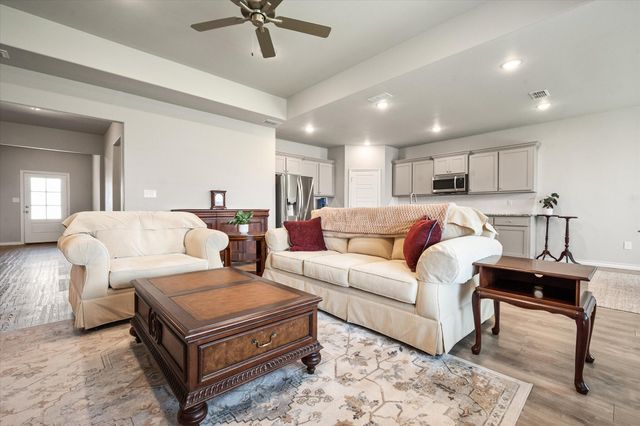 7611 60th Street, Lubbock, TX 79407