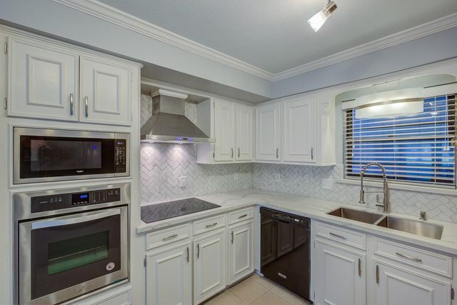 3123 Bonney Briar Drive, Missouri City, TX 77459
