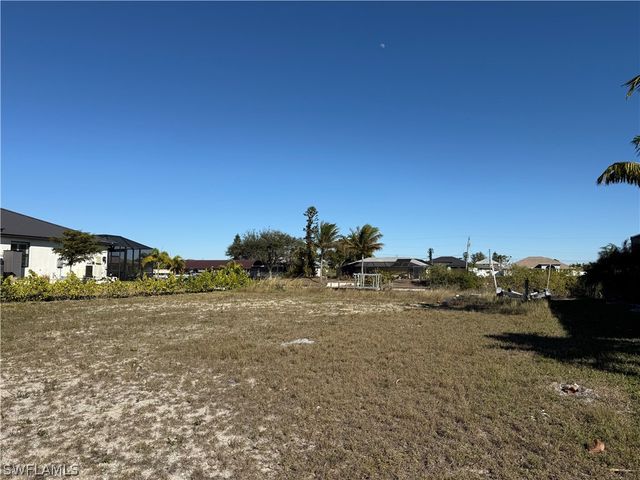 1247 NW 38th AVE, Cape Coral, FL 33993