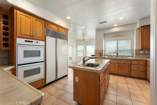 37950 Via Majorca, Murrieta, CA 92562