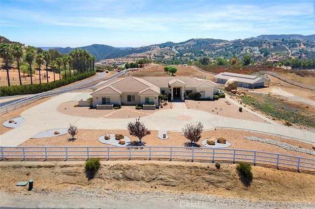 37950 Via Majorca, Murrieta, CA 92562