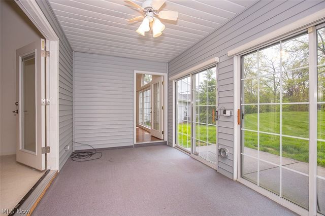 390 Vista Lane, Aurora, OH 44202