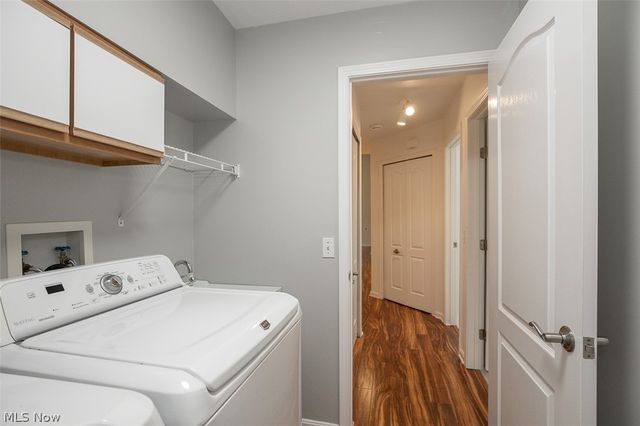 390 Vista Lane, Aurora, OH 44202