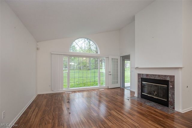 390 Vista Lane, Aurora, OH 44202